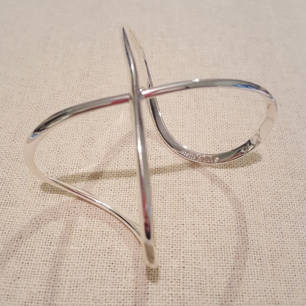 Stella and Dot sculpted x cuff